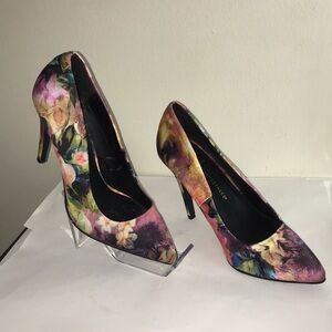 Atmosphere Brand High Heel Pump Size 9/39
